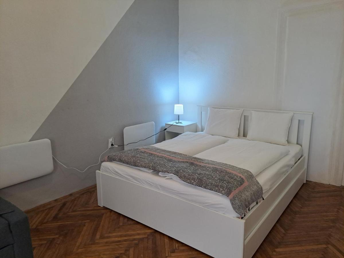 Emerald Apartment Budapest Exteriör bild